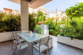 A Homes Greece - Urban Garden Retreat Kalamata